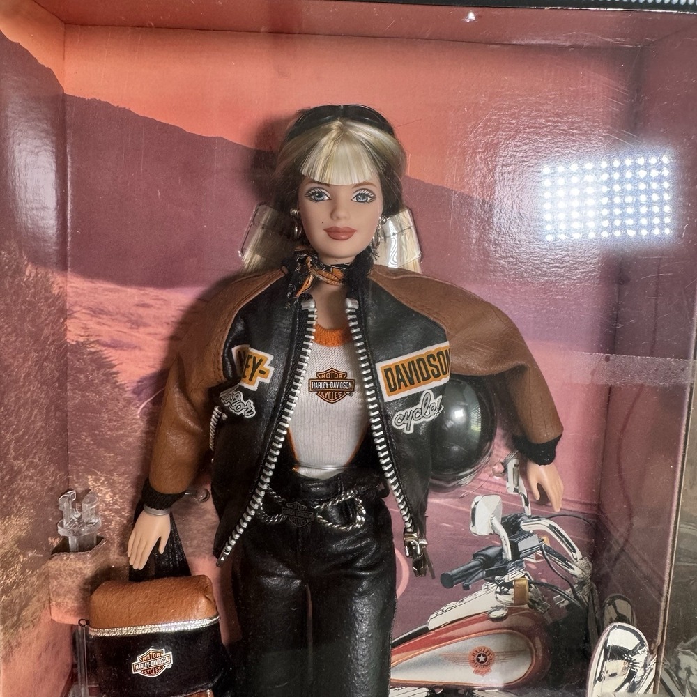 Harley Davidson Barbie & Ken Collector Edition Dolls NRFB Mattel Set - Picture 4 of 6